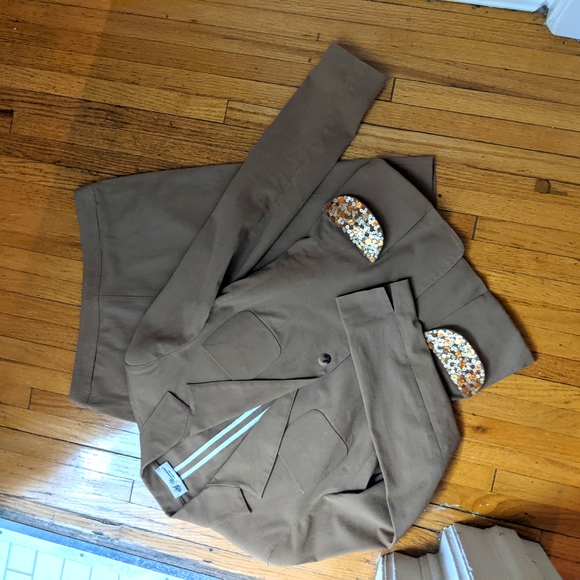 Blumarine Designer Camel Skirt Suit - Picture 3 of 7